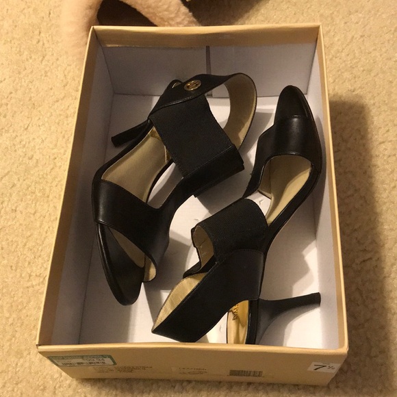 Michael Kors black sandals - Picture 6 of 6